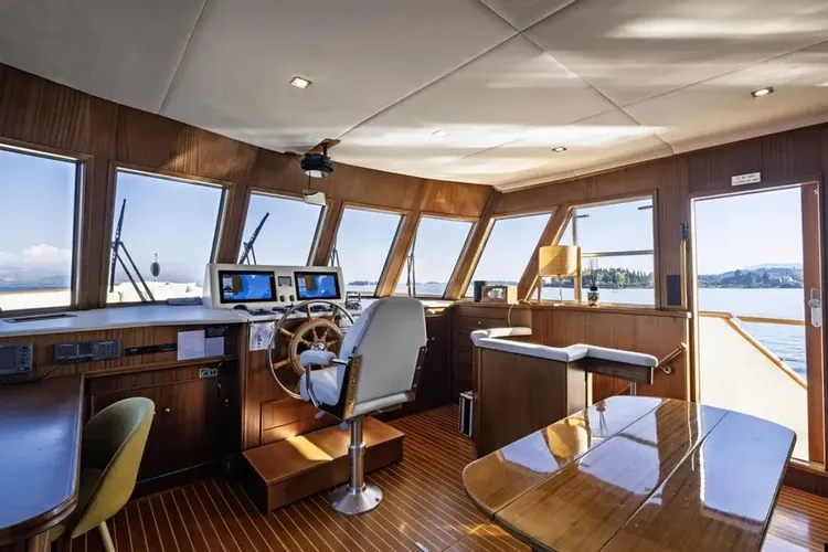 Intérieur du bateau Stalca My