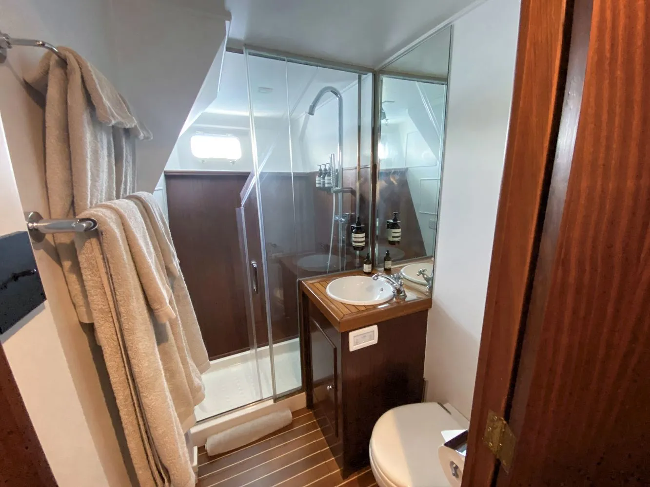Intérieur du bateau Stalca My