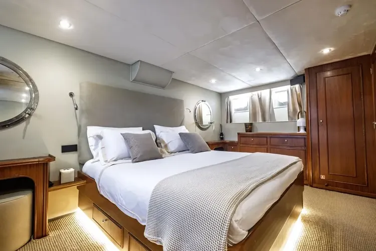 Intérieur du bateau Stalca My