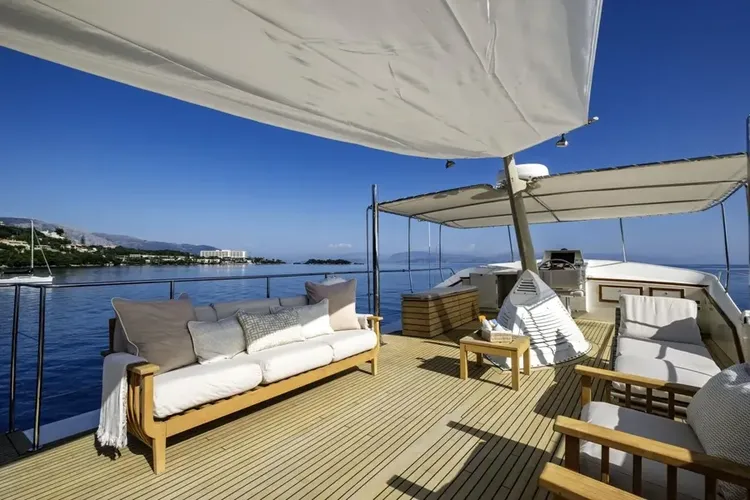 Intérieur du bateau Stalca My