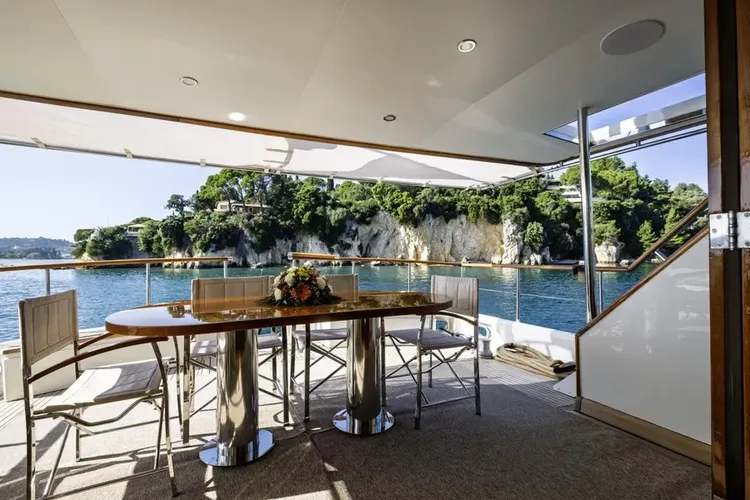 Intérieur du bateau Stalca My