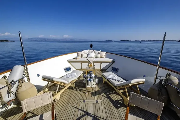 Intérieur du bateau Stalca My