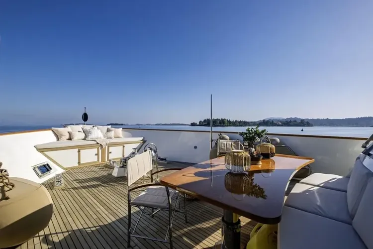 Intérieur du bateau Stalca My