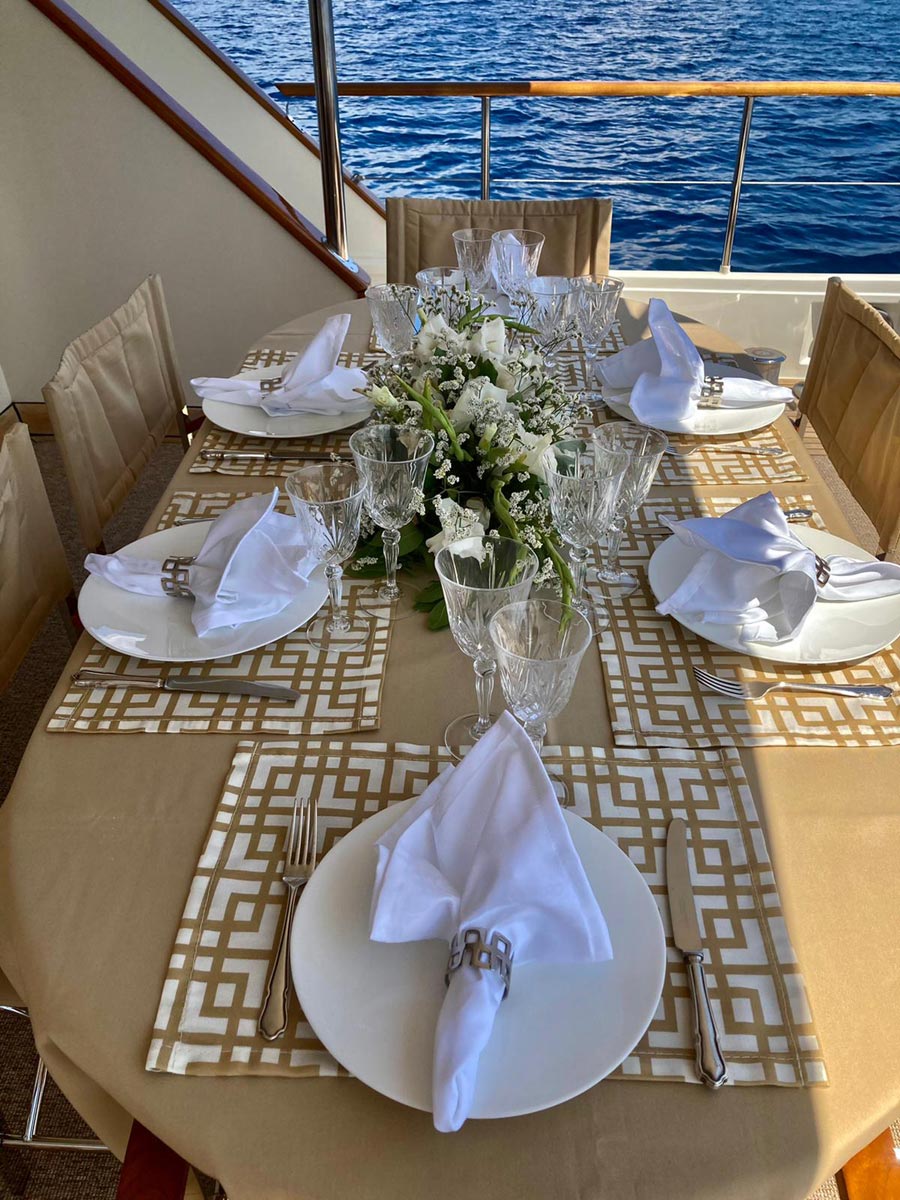 Gastronomie Location Yacht Stalca
